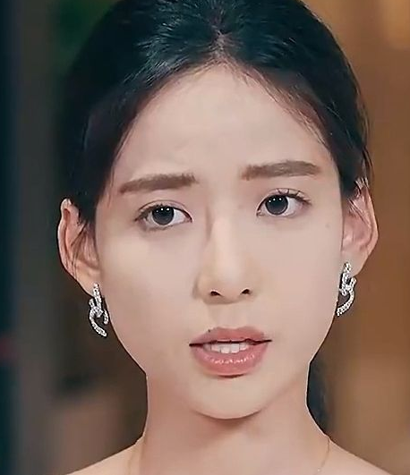 拒絕復(fù)婚高冷女總裁后悔了