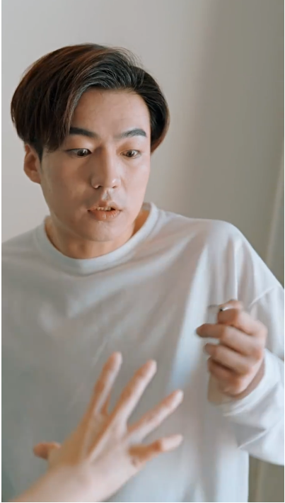 在貶值后的世界當(dāng)神豪